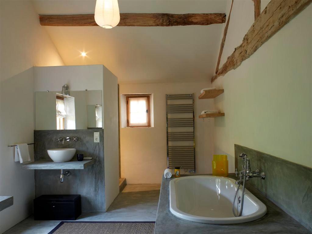 Le Pressoir - Domaine Du Chateau De La Bourlie - Boutique Villa Up To 12 Guests Urval Экстерьер фото